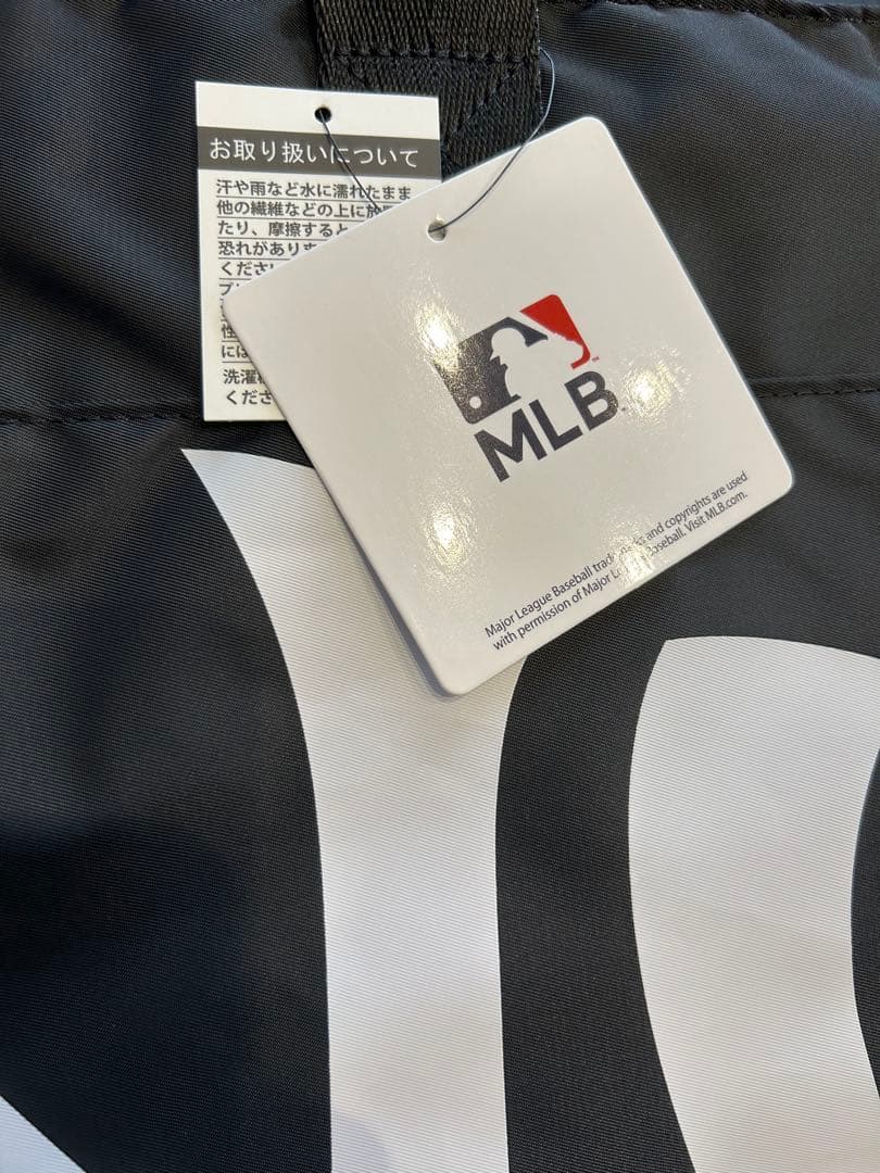 MLB ヤンキース　トートバッグ　ビッグ　ブラック　旅行　帰省　バッグ