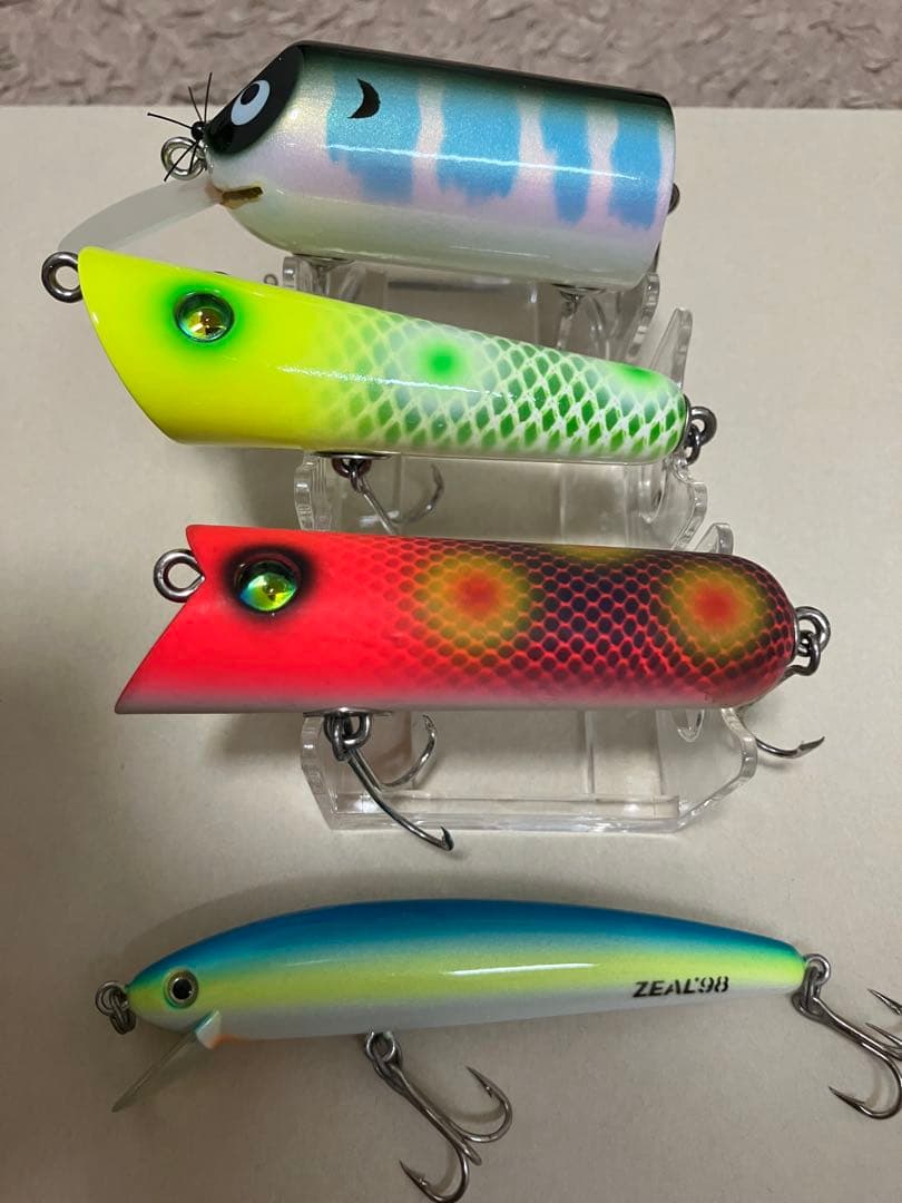ズイール　ZEALルアー4個セット 早い物勝ち！