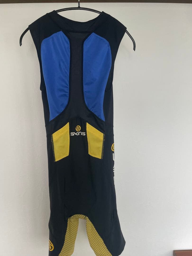 スキンズ　トライスーツ　トライアスロンウェア　SKINS Sサイズ