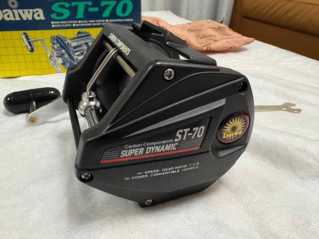 未使用級・希少 Daiwa SUPER DYNAMIC ST-70 カーボン