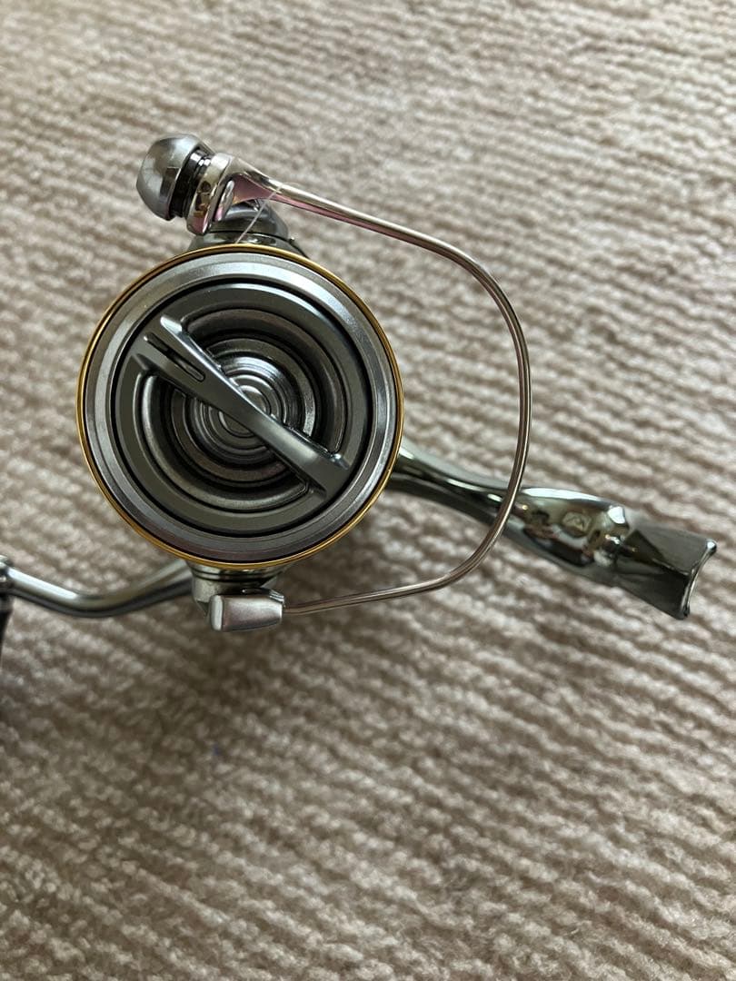 27日終了 美品【シマノ】18ステラ C2500SXG（淡水のみ使用品）
