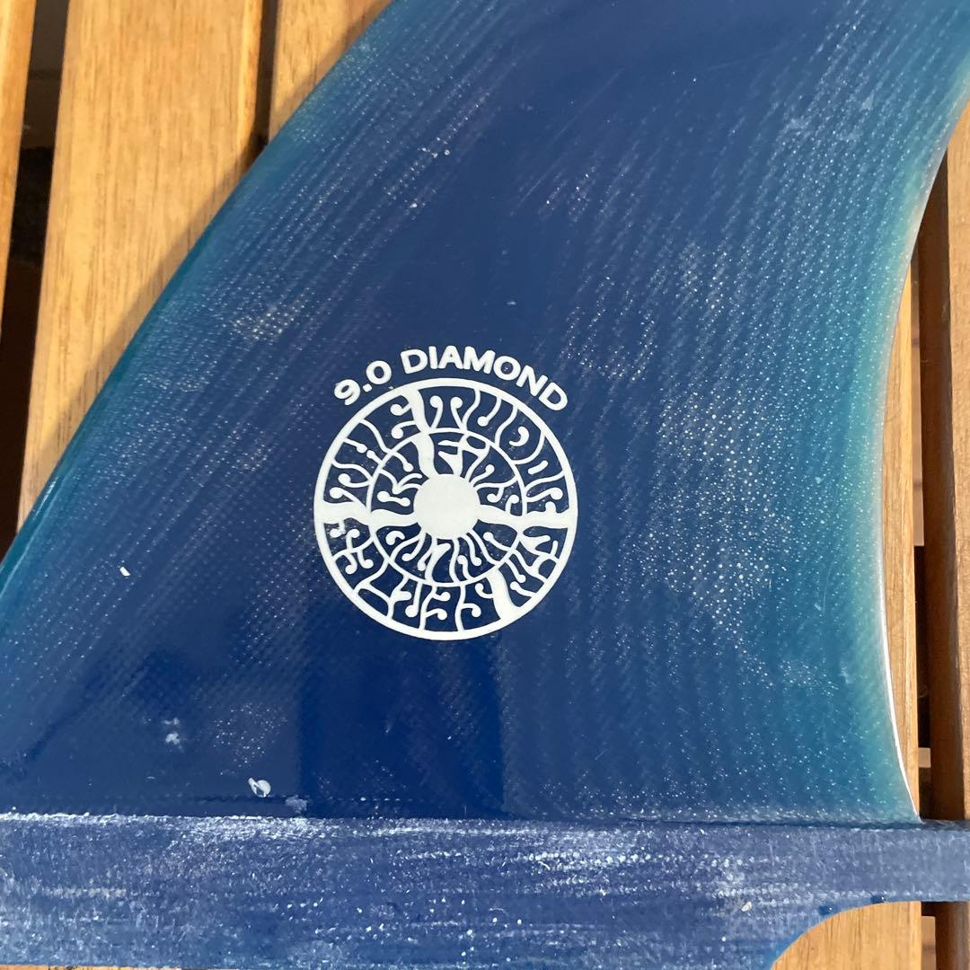 9.0 DIAMOND サーフボードフィン 青