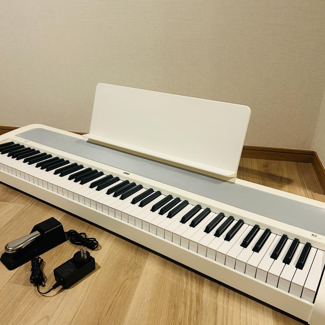 KORG 電子ピアノ B2 ホワイト 88鍵盤 ペダル・譜面立て付属