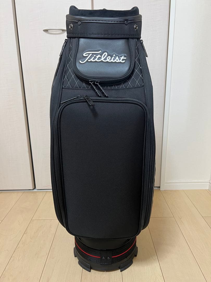 Titleist キャディバッグ ブラック/レッド　ミッドサイズ