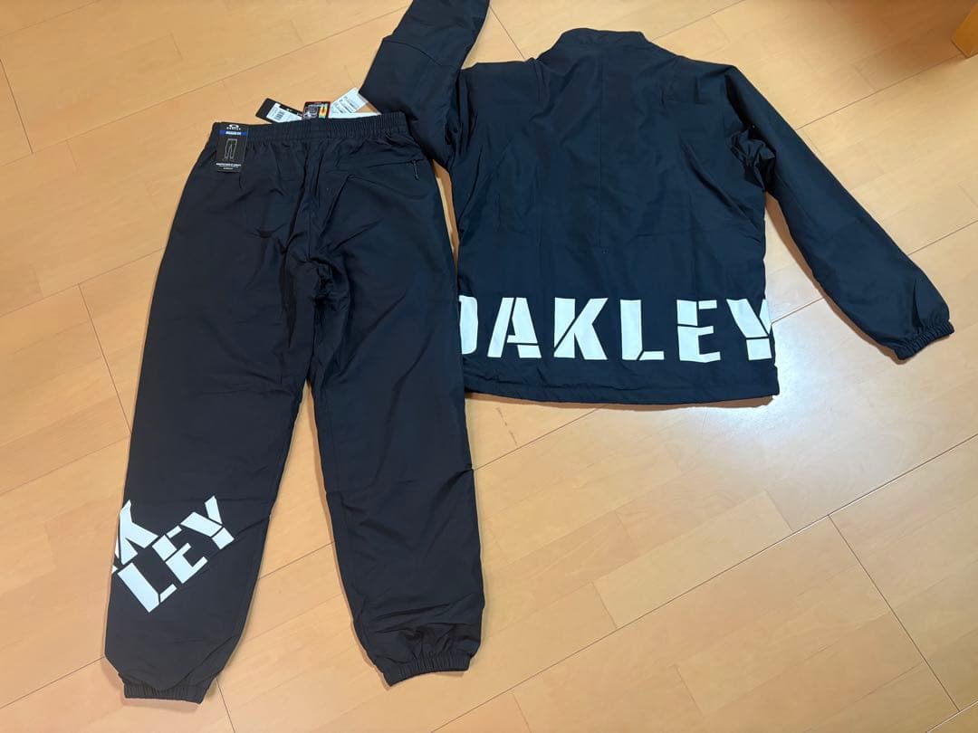 新品　OAKLEY オークリー　ジャージ　上下セット M 定価20240円