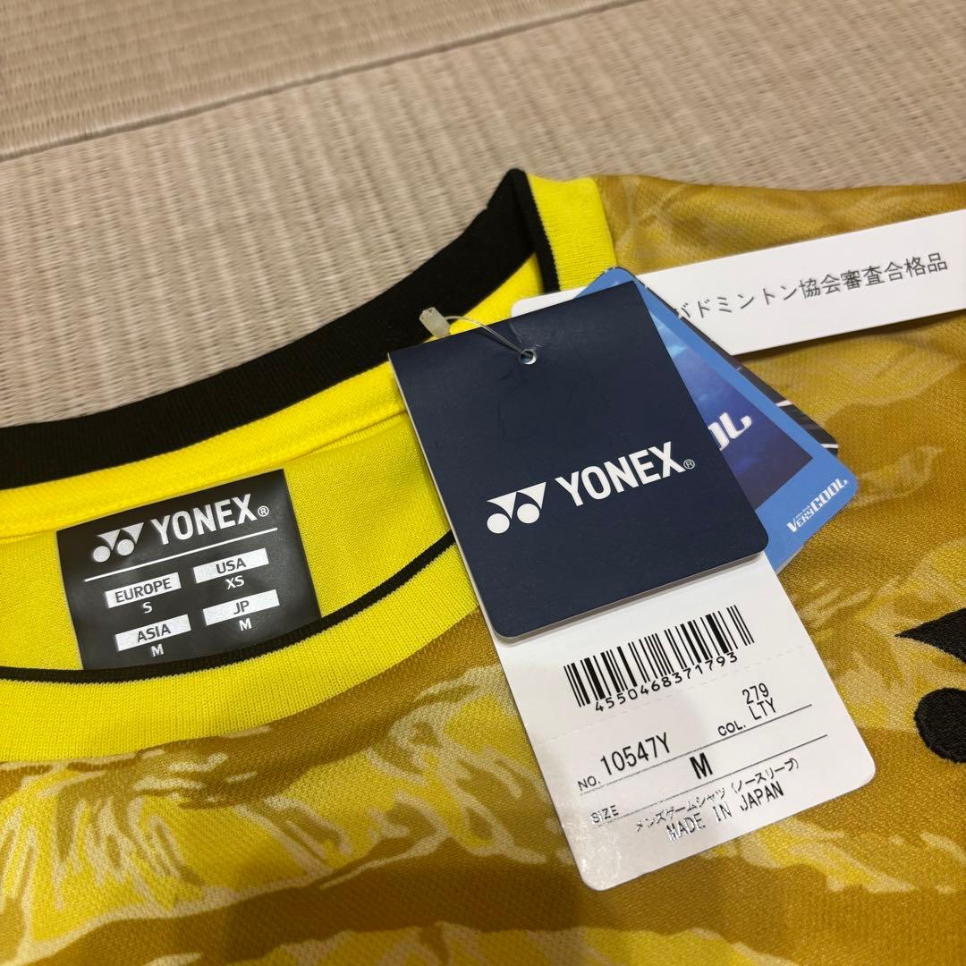 【美品】トナミ運輸モデル　ウェア　ヨネックス　ユニフォームバドミントンMサイズ