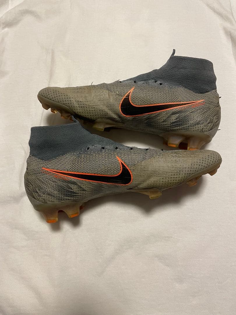 NIKE スパイク ハイパーヴェノム