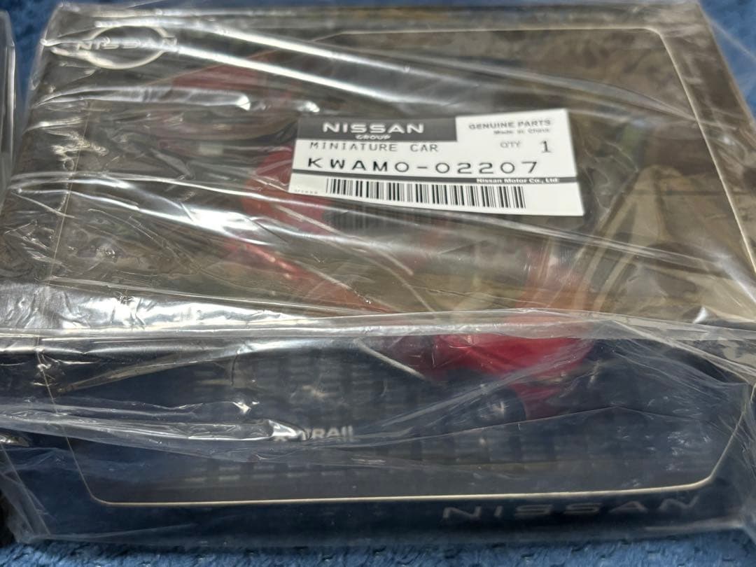 京商 NISSAN X-TRAIL 1/43 ミニカー エクストレイル 2色