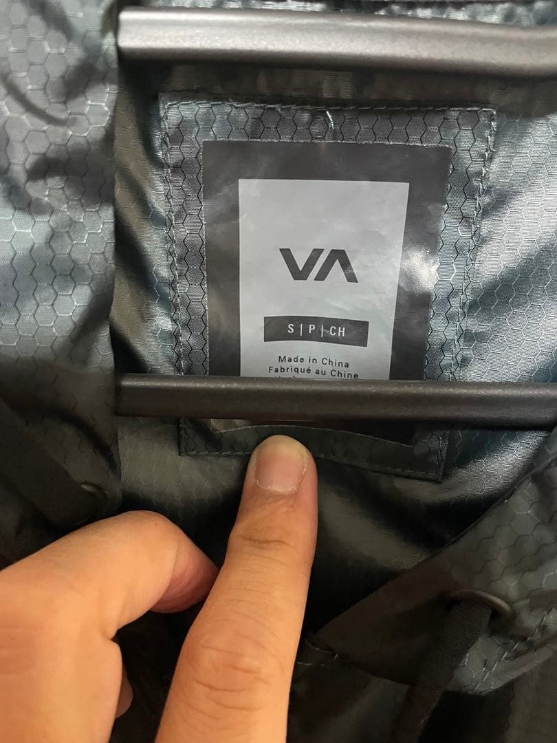 RVCA SIP-CH カモフラージュ ウィンドブレーカー