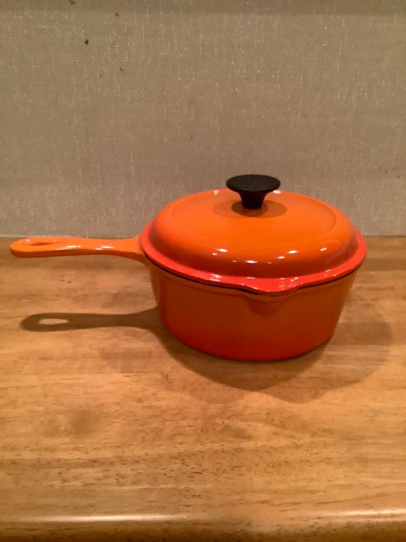 ルクルーゼ 片手鍋　20cm オレンジ色