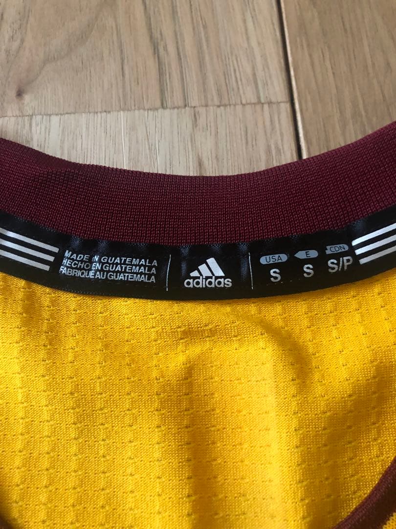 【S未使用美品】レブロン　CAVS ユニフォーム　黄色
