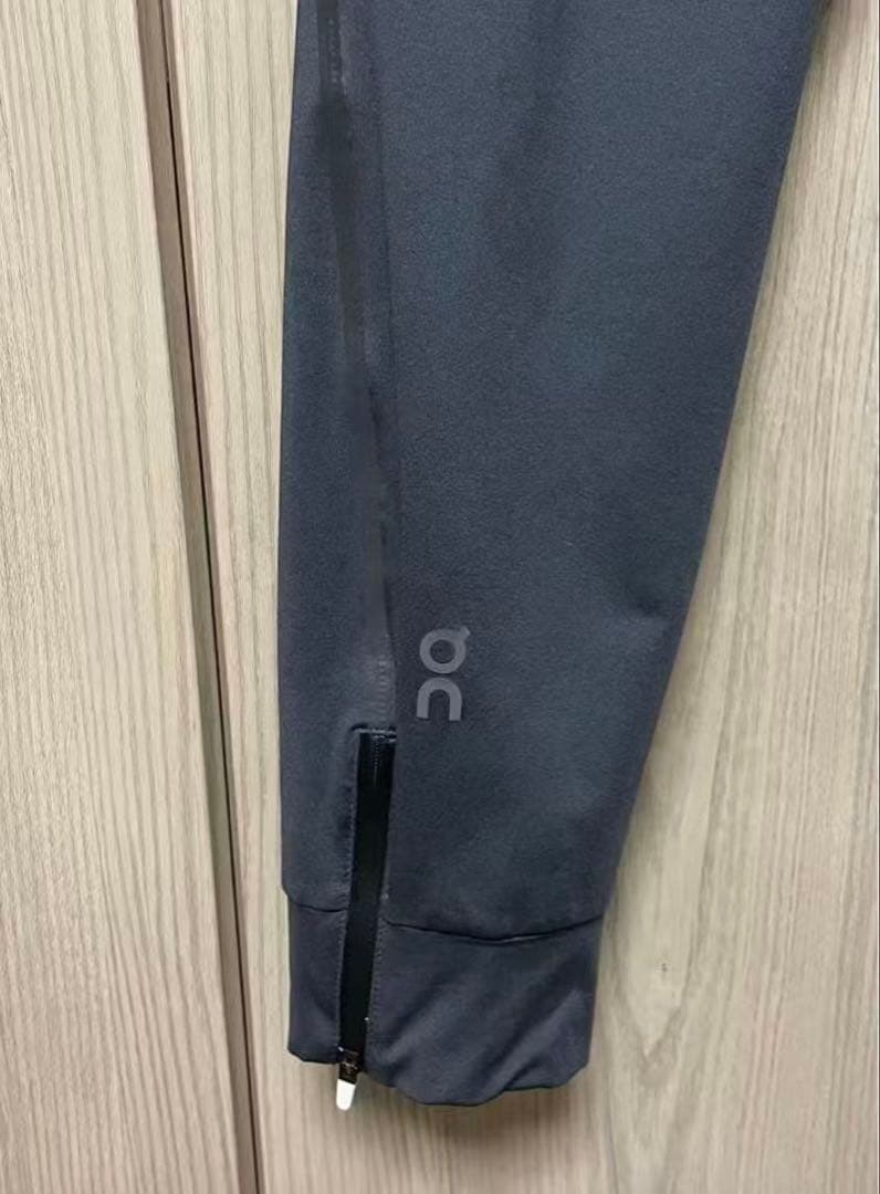 on レディース ランニングパンツ Mサイズ