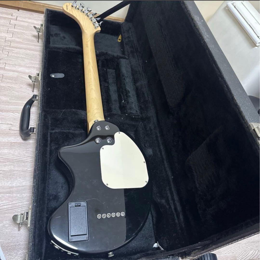 限定30本FERNANDES フェルナンデス アンプ内蔵エレキギター