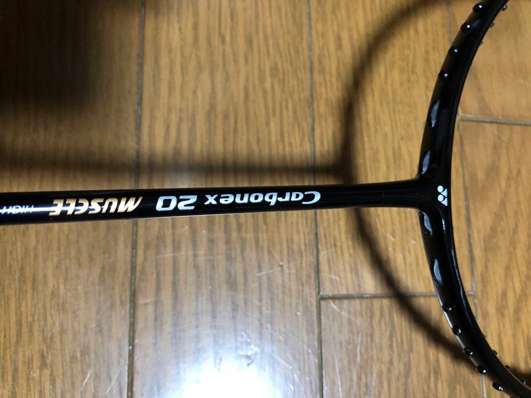 ラケット Carbonex 20 MUSCLE