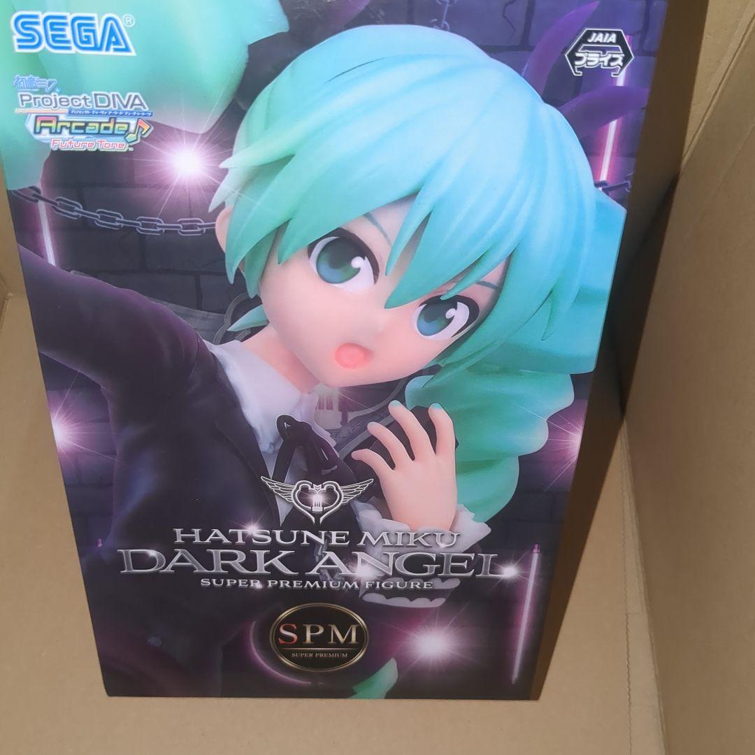 初音ミク　ナチュラル　フィギュアとその他　３個セット