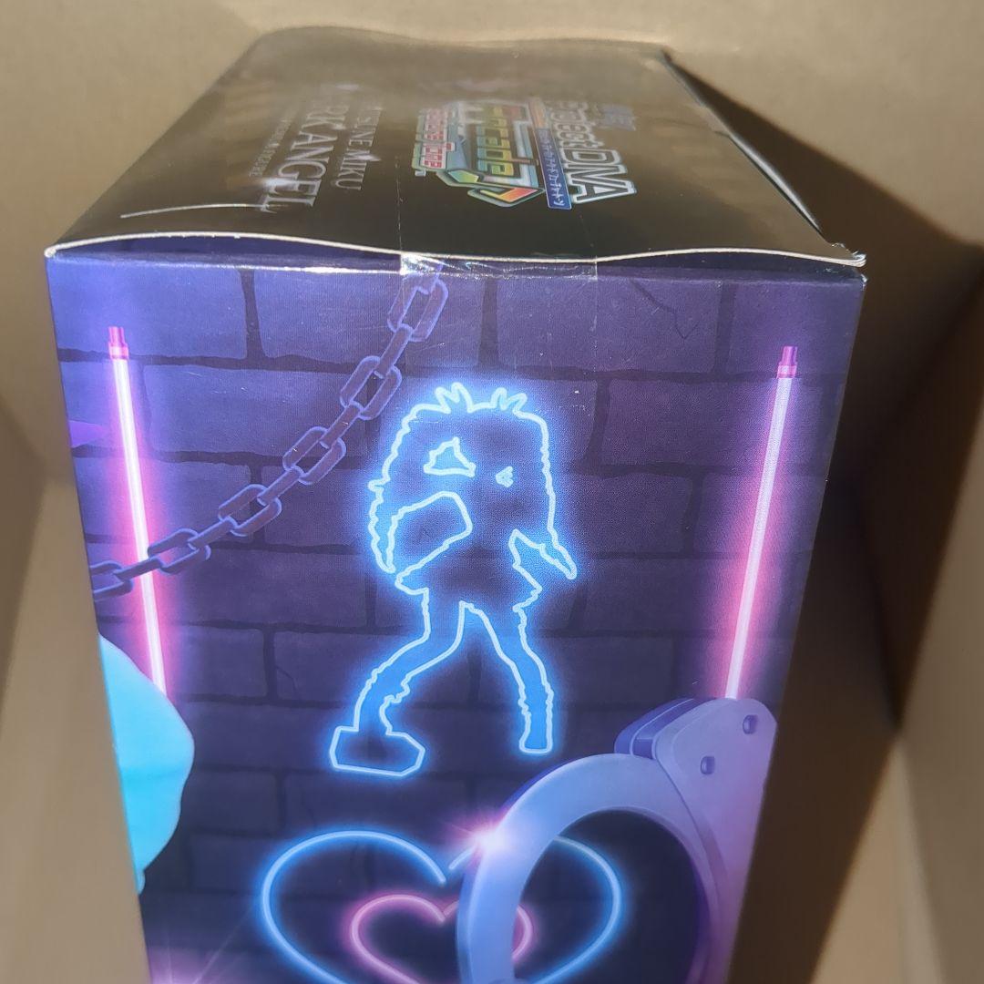 初音ミク　ナチュラル　フィギュアとその他　３個セット