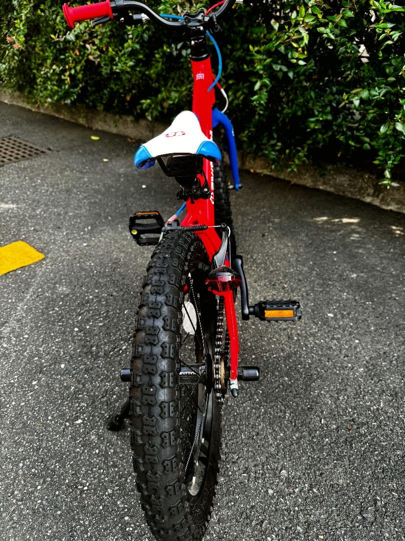 よつばサイクル 16インチ ヒーローレッド (補助輪パーツ付き)