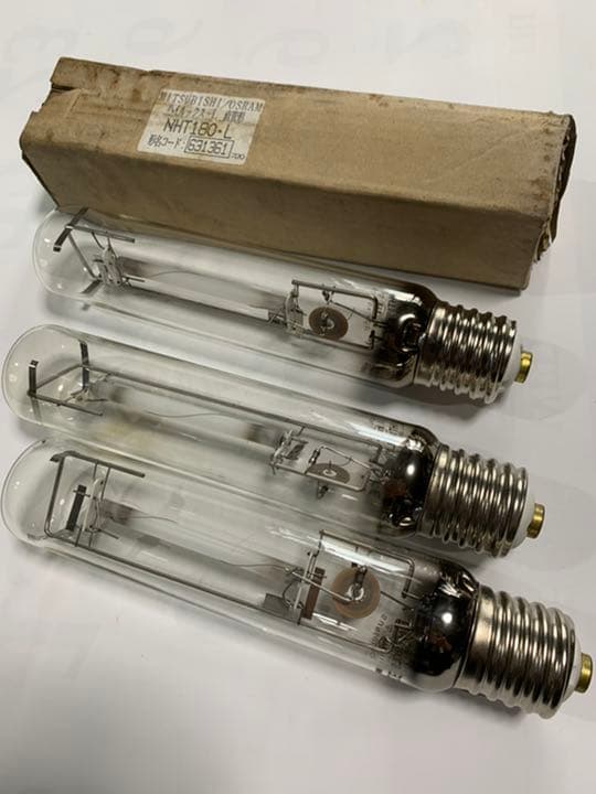高圧ナトリュウム灯　　電球NHT180・Ｌ