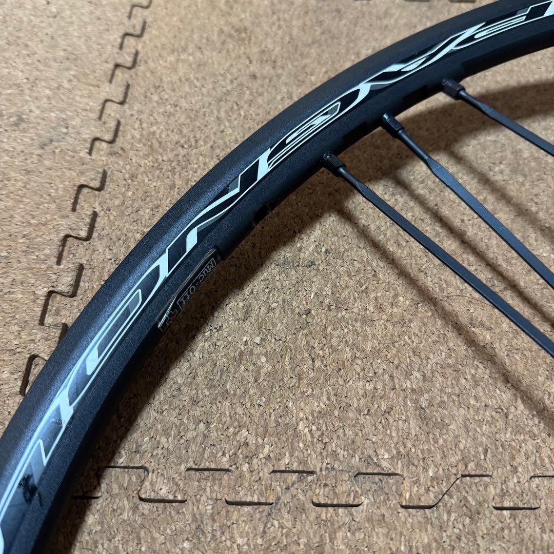 ホイール　カンパニョーロ　シャマルウルトラ　c17 disc 2way-fit