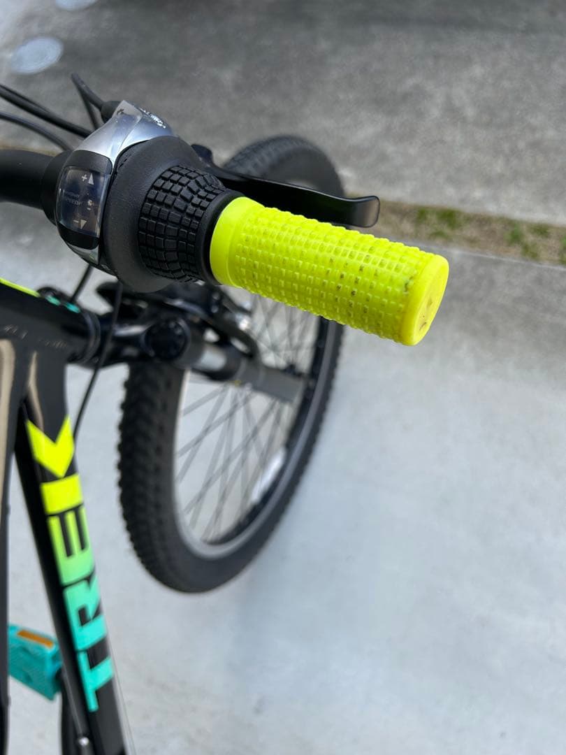TREKトレック　Precaliber 24 8-speed キッズバイク