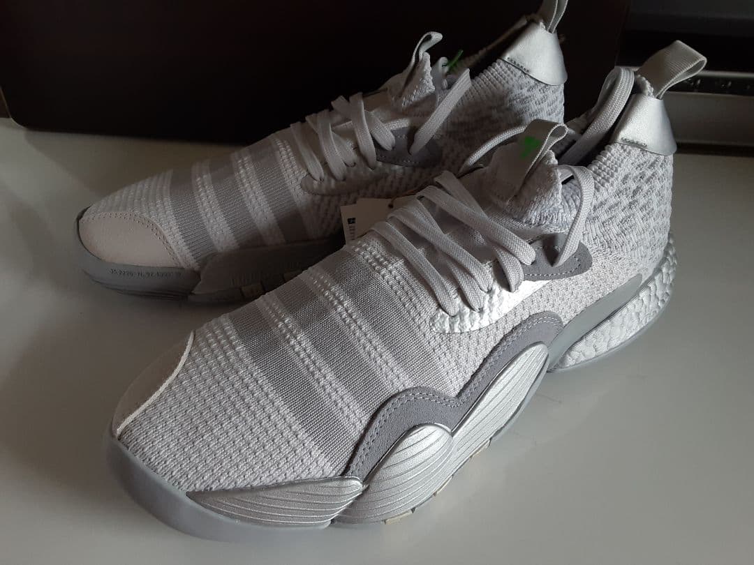 ★アディダス adidas トレイヤング2 30.0㎝