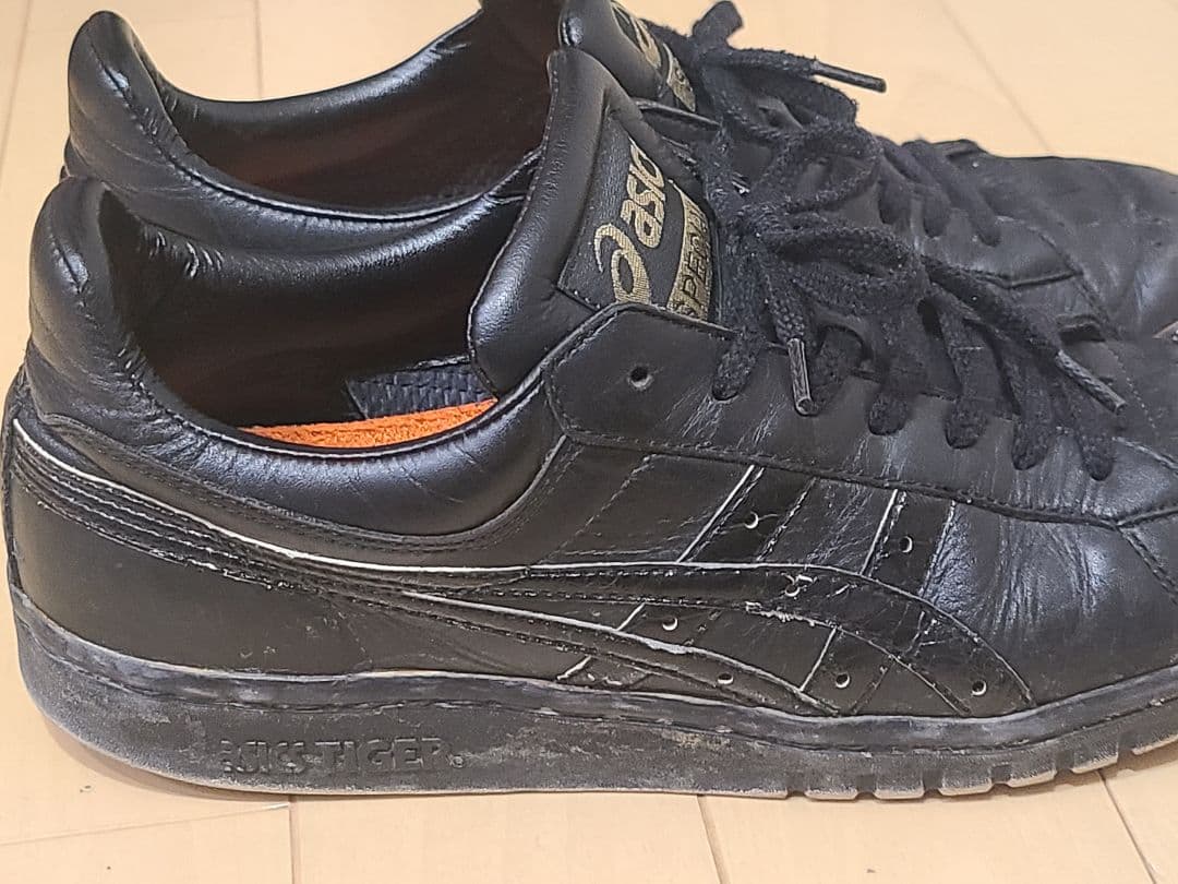 レア商品 サンプル? ASICS TIGER ポイントゲッター
