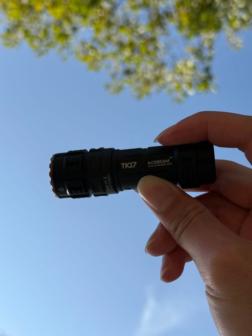 Acebeam TK17 懐中電灯 6500K
