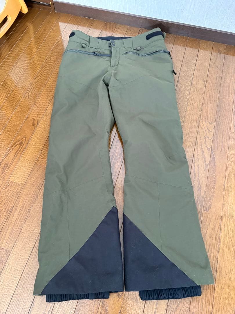 Peak Performance 　スキーウェア　GREY HAWK Mサイズ