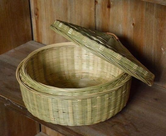 竹細工 しゅうのうかご   収納かご 蓋付竹カゴ 手作工芸品 新品