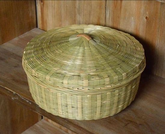 竹細工 しゅうのうかご   収納かご 蓋付竹カゴ 手作工芸品 新品
