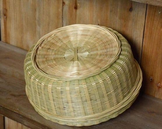 竹細工 しゅうのうかご   収納かご 蓋付竹カゴ 手作工芸品 新品