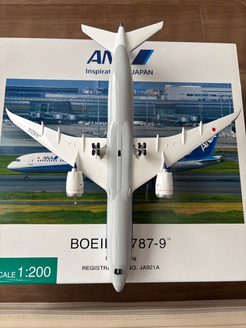 全日空商事　ANA Boeing 787-9 JA921A 1:200