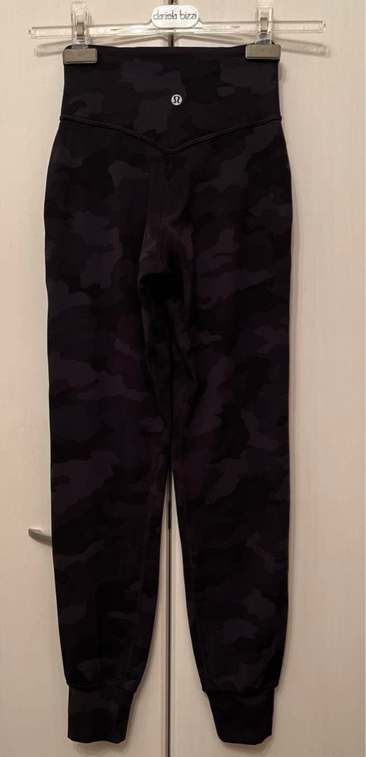 美品lululemonヨガパンツ