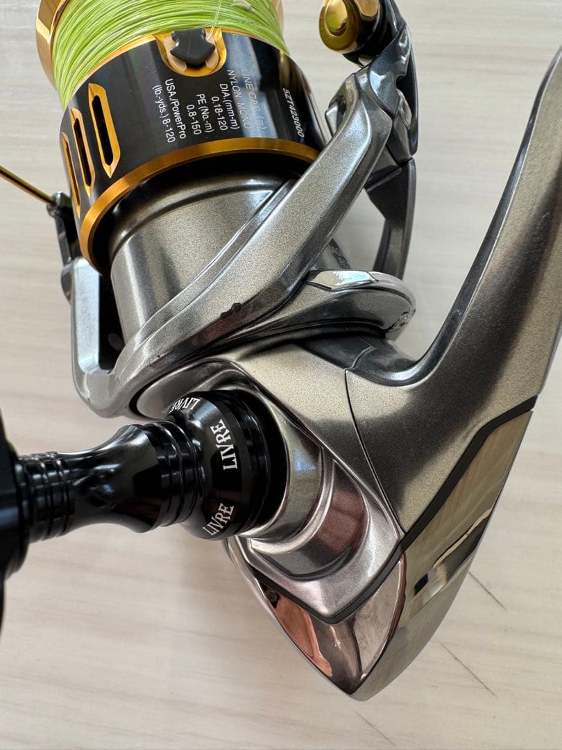 シマノ16ヴァンキッシュC3000HG スピニングリール　ハンドルライン無し