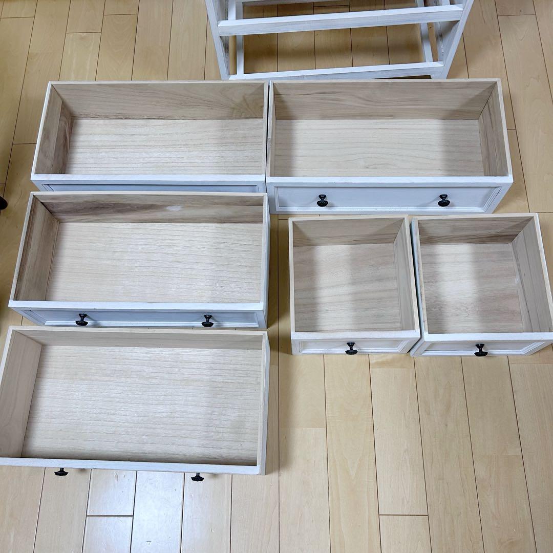 ホワイトシャビー　5段　SHABBY WOOD FURNITURE アンティーク