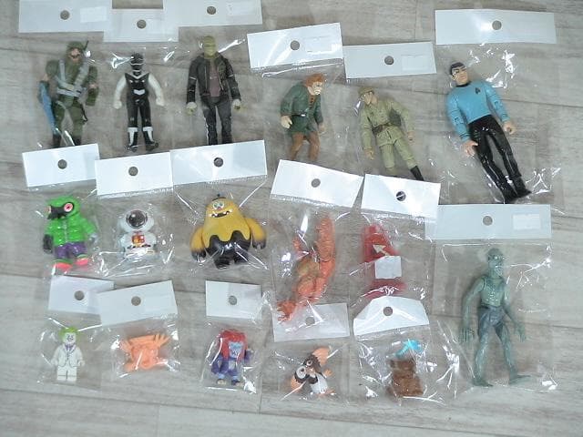 26-6539　フィギュア色々　まとめ売り　140個　スターウォーズ・マーベル他