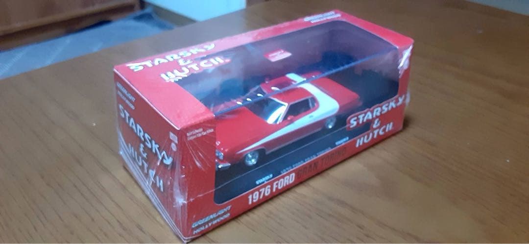グリーンライト　1/43 スタスキー&ハッチ　フォード　グラン　トリノ