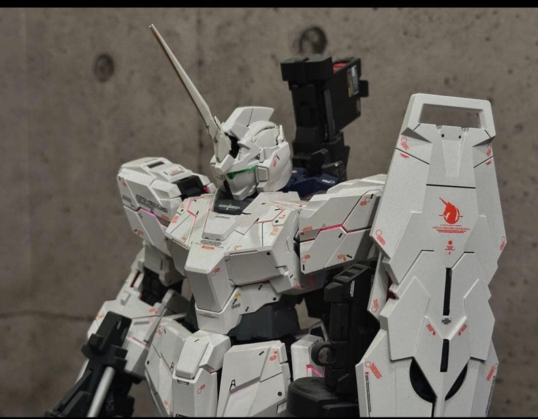 ペルフェクティビリティ KOSMOS LED & RX-0 ユニコーン2体セット