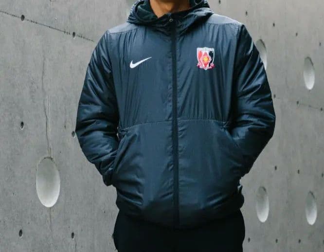 完売2XL浦和レッズ　NIKE サーマ RPL パーク20 フォール ジャケット