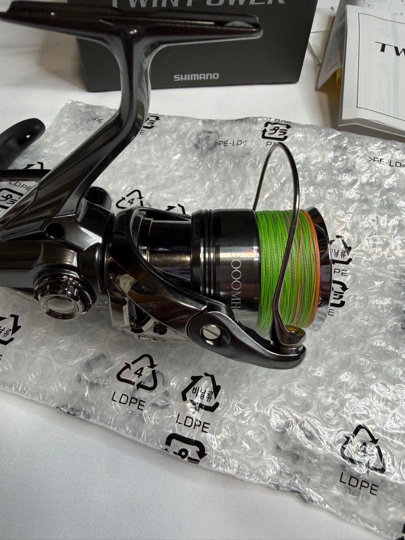 シマノ　24ツインパワー　3000MHG TWINPOWER PE0.8号