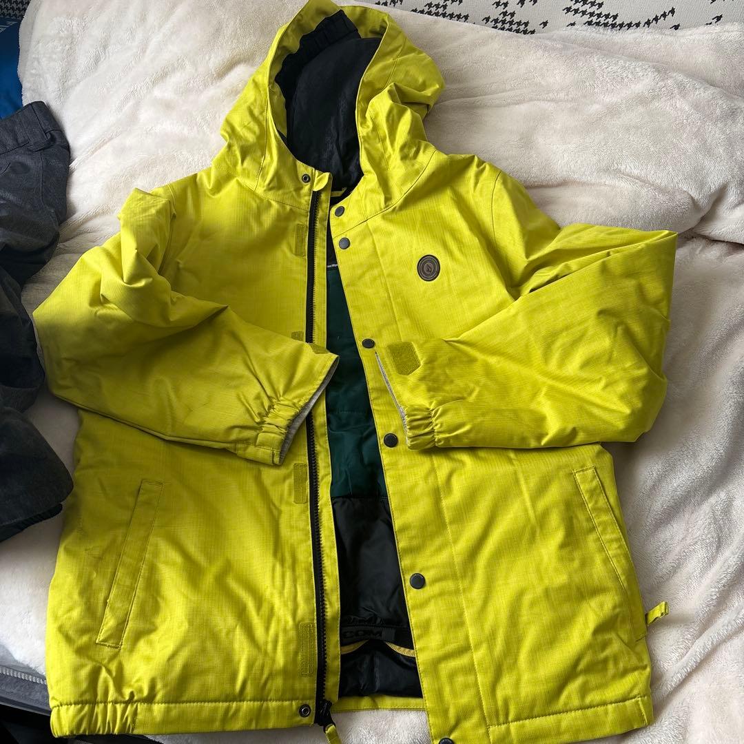 Burtonパンツ　VOLCOMXLイエロージャケット