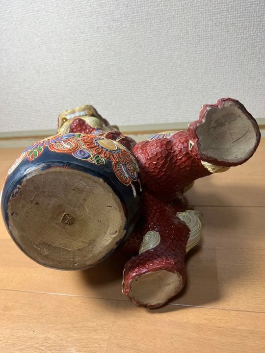 561  九谷焼 　色絵金彩獅子　玉乗唐唐獅子狛犬シーサー 魔除け　置物