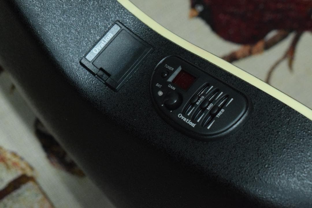 Ovation Celebrity CC48 Blue ハードケース付 動作良好