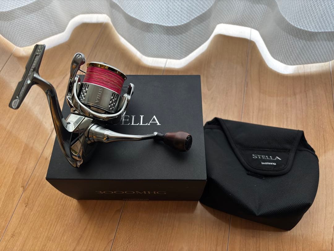 【美品】シマノ 18 ステラ 3000MHG SHIMANO STELLA