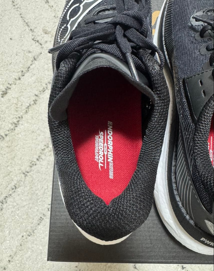 Saucony ENDORPHIN AZURA 25cm 黒ブラック サッカニー