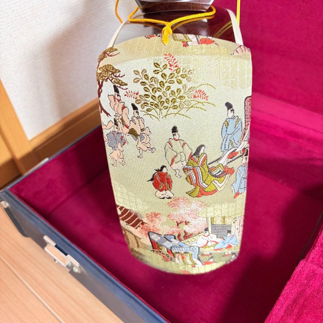 三味線 中棹　紅木　子持ち綾杉 和楽器　ハードケース付き　付属品あり