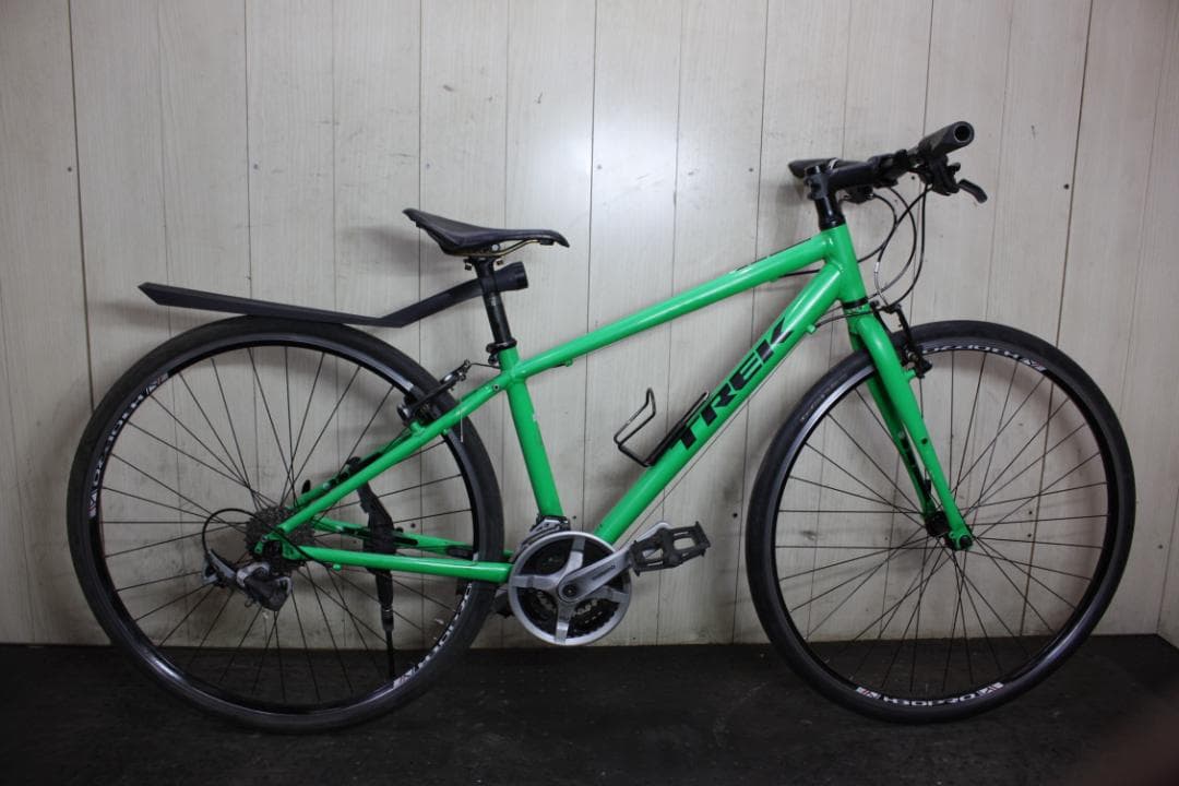 TREKトレック FX2 700C アルミ 24速 380mm クロスバイク