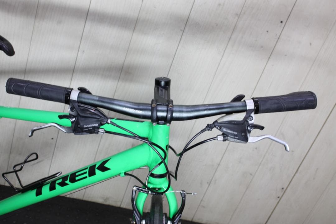 TREKトレック FX2 700C アルミ 24速 380mm クロスバイク