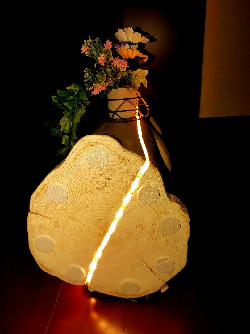 ②中型間接LED照明付きひのき丸太3段シェルフ フラワースタンド　ベンチ