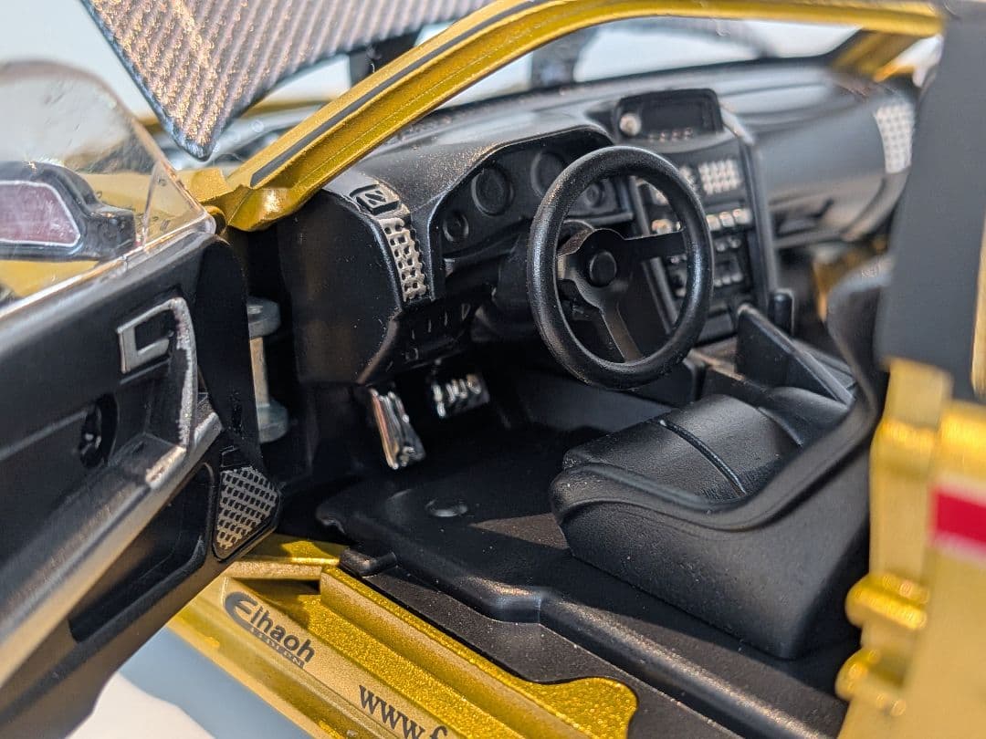 ​R34 GT-R 1/24 ミニカー ゴールド ハンドル連動 常時点灯 検品済